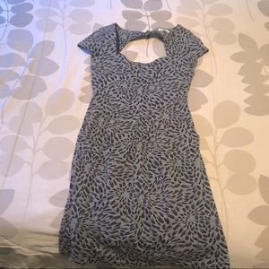 🌻 Anthropologie dress with pockets!